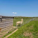 Semesterbostad 2 Bed In Isel Oc-s32076