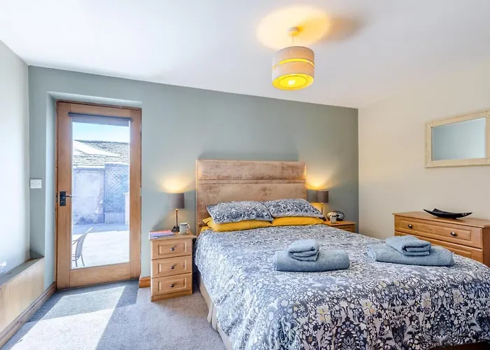 Holiday home 2 Bed In Isel Oc-s32076 *