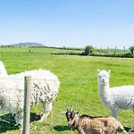 2 Bed In Isel Oc-s32076 Casa de Férias *