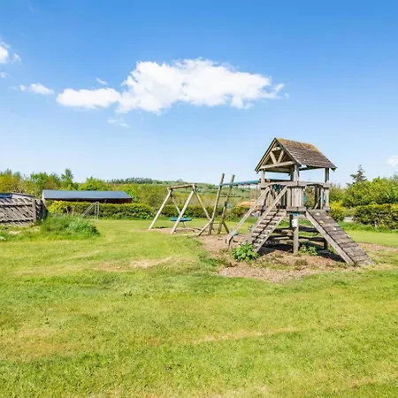 Hébergement de vacances 2 Bed In Isel Oc-s32076